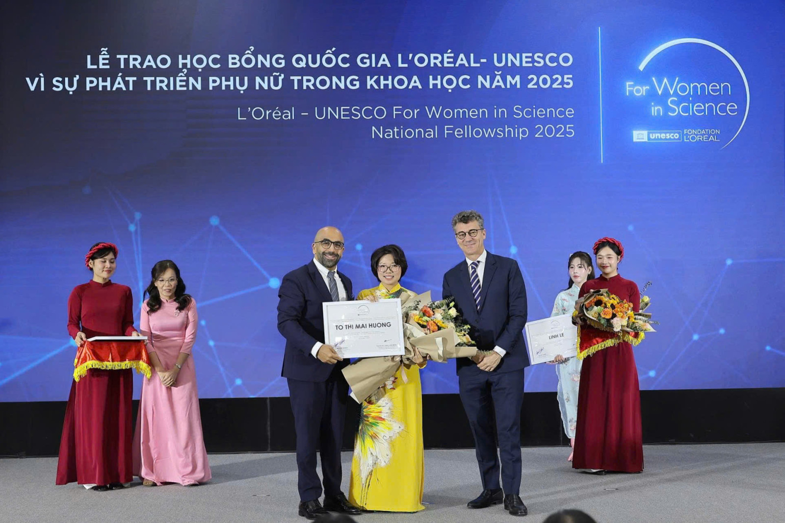 Trao học bổng quốc gia L'Oréal - UNESCO tạo bệ phóng cho nữ giới khẳng định trong lĩnh vực khoa học