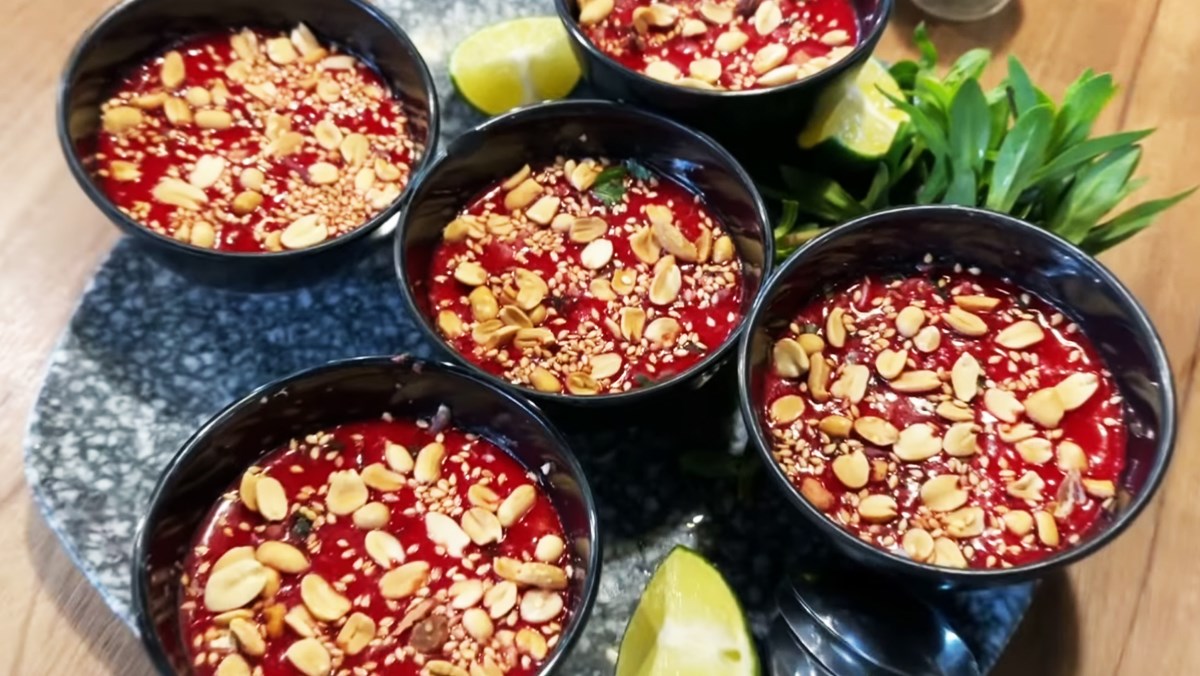 Bộ Y tế khuyến cáo người dân không nên ăn tiết canh sau vụ 2 người tử vong ở Hưng Yên