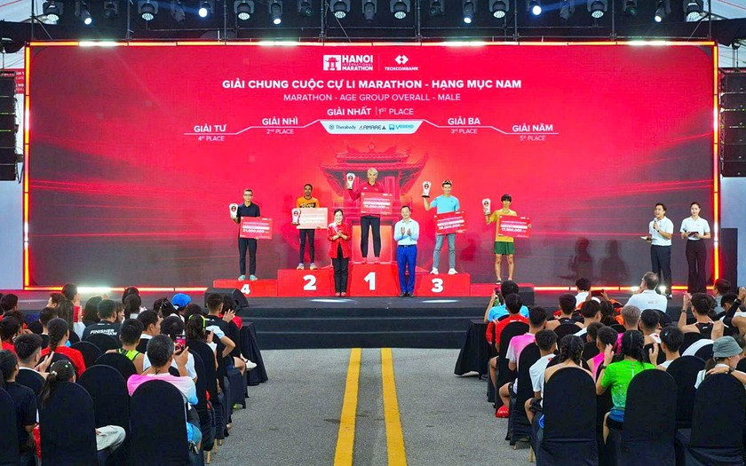 Marathon Quốc tế Hà Nội Techcombank mùa thứ 5 lập kỷ lục với hơn 14.500 vận động viên