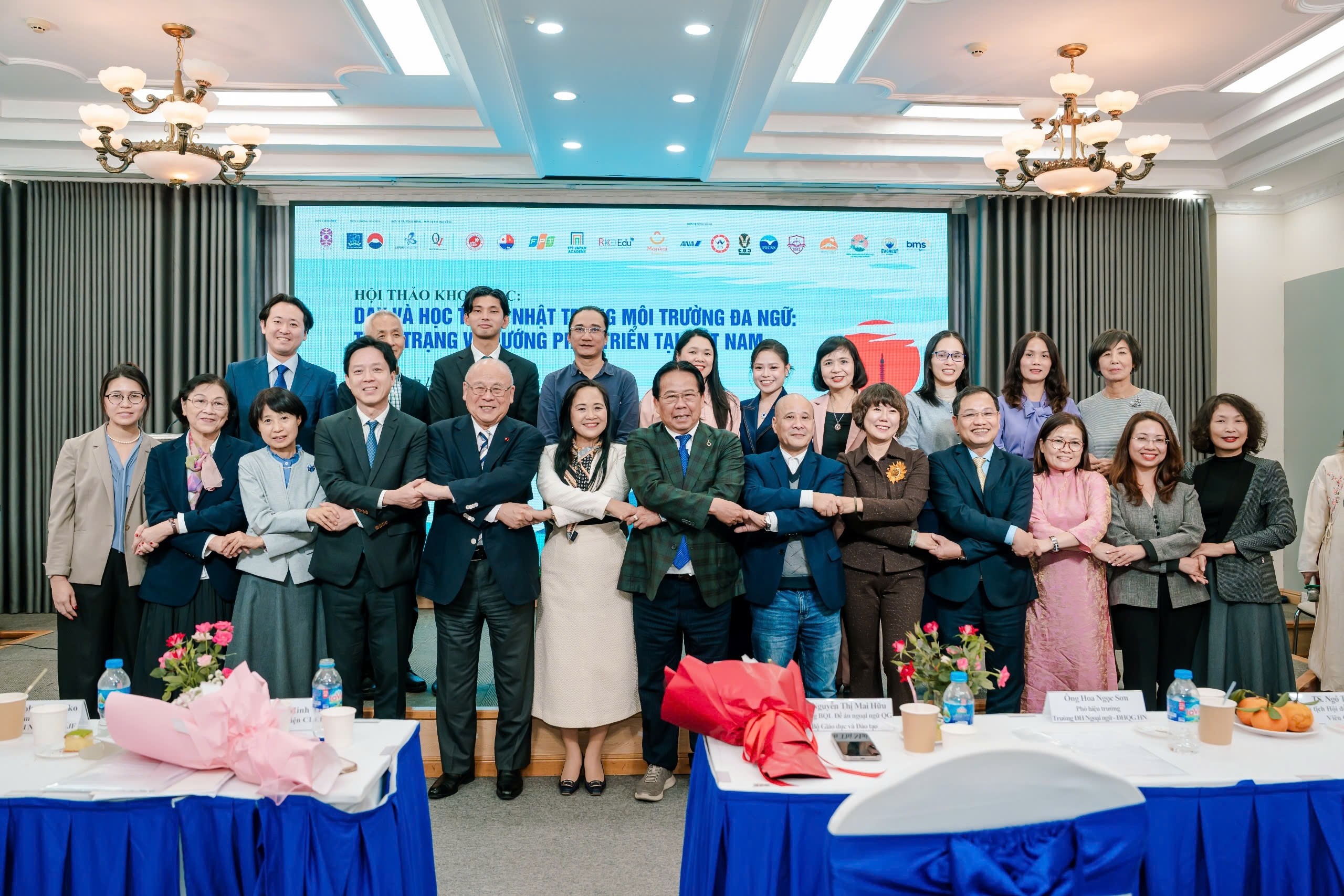 Đổi mới dạy và học ngoại ngữ trong thời kỳ hội nhập